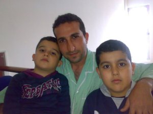 Youcef Nadarkhani y sus hijos